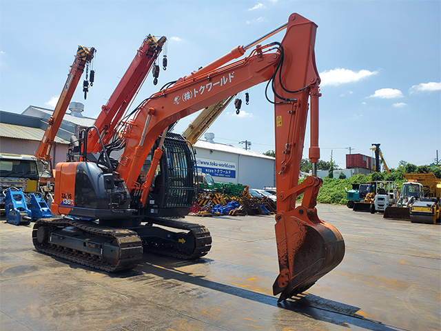 Excavator(0.45m3) for our own use